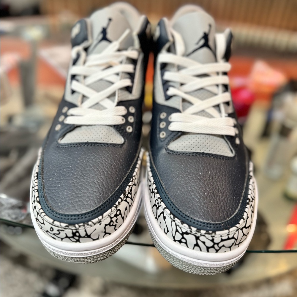 Jordan 3 Georgetown color way